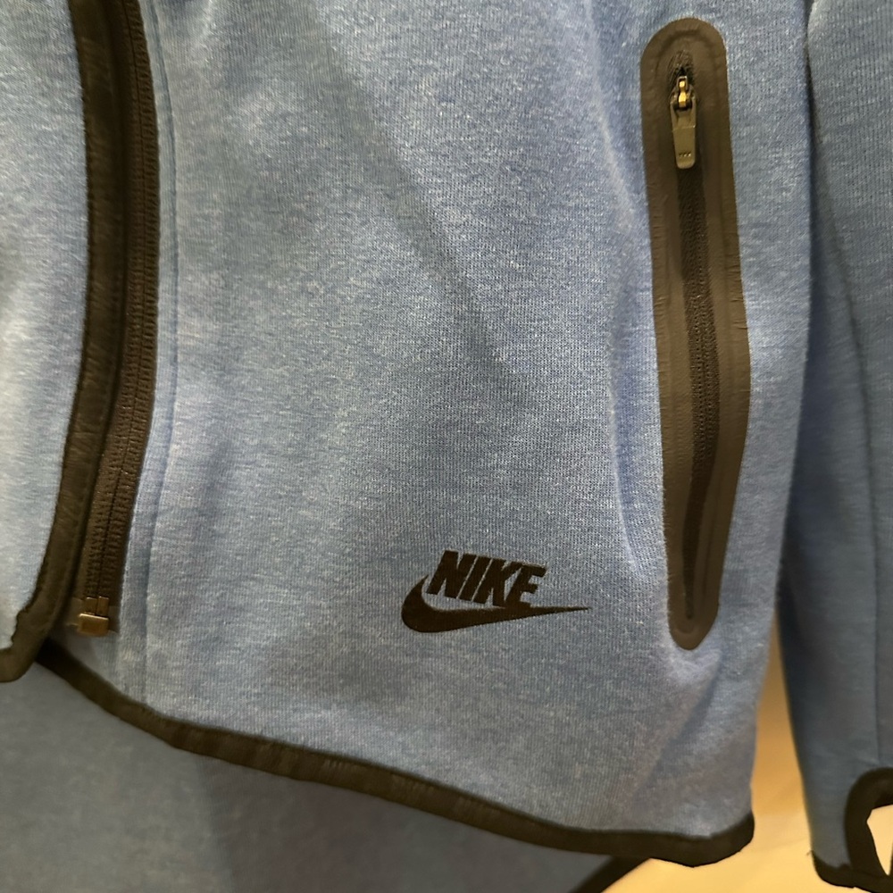 Nike Tech Fleece Cape Hoodie Moto Jacket in Gamma Blue - Picture 8 of 8
